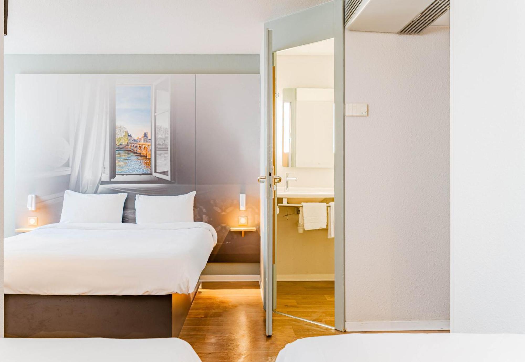 B&B Hotel Шательро Екстер'єр фото